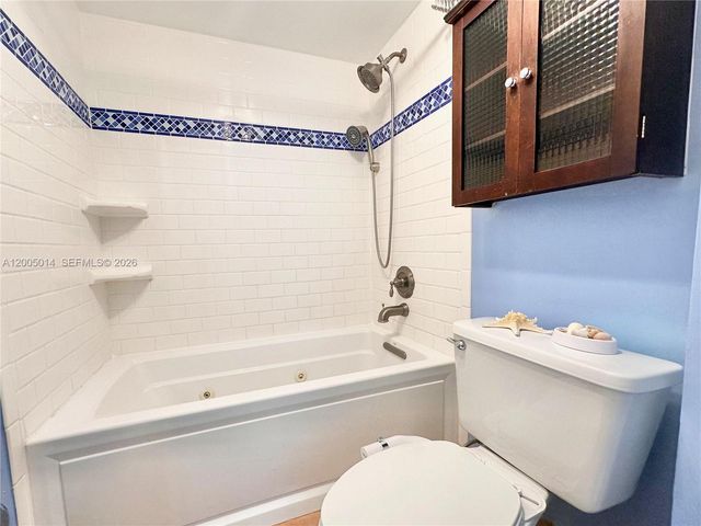 7135 COLLINS AVE 811, Miami Beach, FL 33141