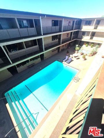 2501 W Redondo Beach Boulevard 324, Gardena, CA 90249