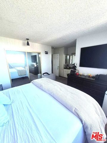 2501 W Redondo Beach Boulevard 324, Gardena, CA 90249