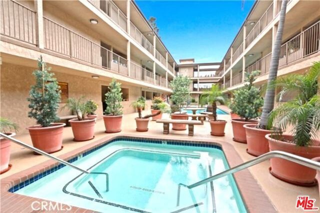 2501 W Redondo Beach Boulevard 324, Gardena, CA 90249