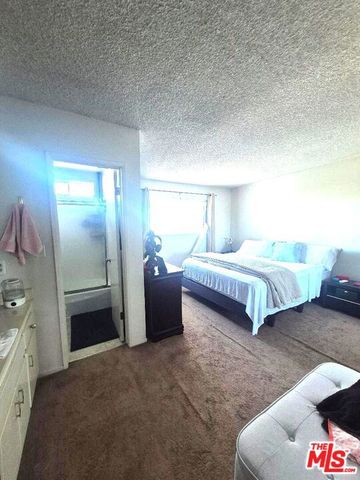 2501 W Redondo Beach Boulevard 324, Gardena, CA 90249