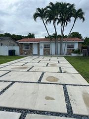 6547 SW 35th St, Miami, FL 33155