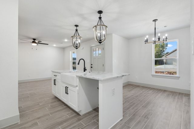 5637 Mesa Loop, Granbury, TX 76048