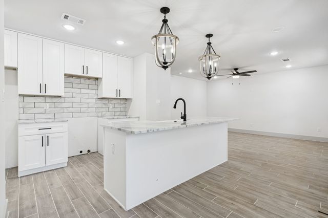 5637 Mesa Loop, Granbury, TX 76048