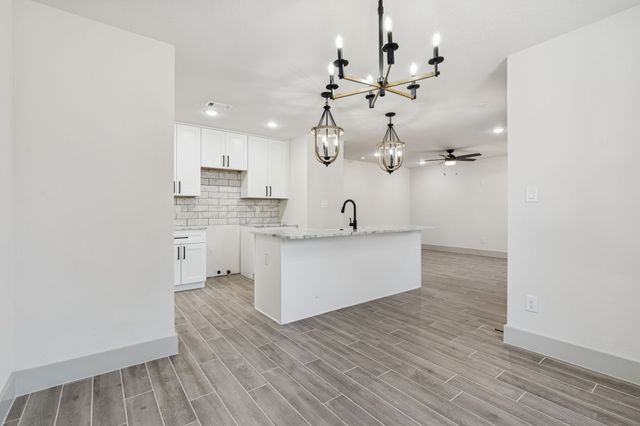 5637 Mesa Loop, Granbury, TX 76048