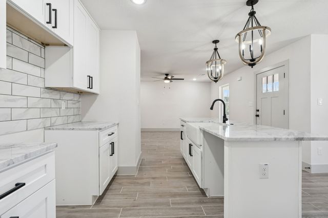 5637 Mesa Loop, Granbury, TX 76048