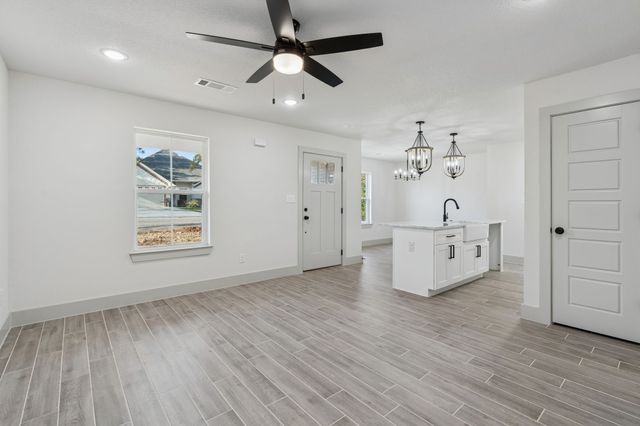 5637 Mesa Loop, Granbury, TX 76048