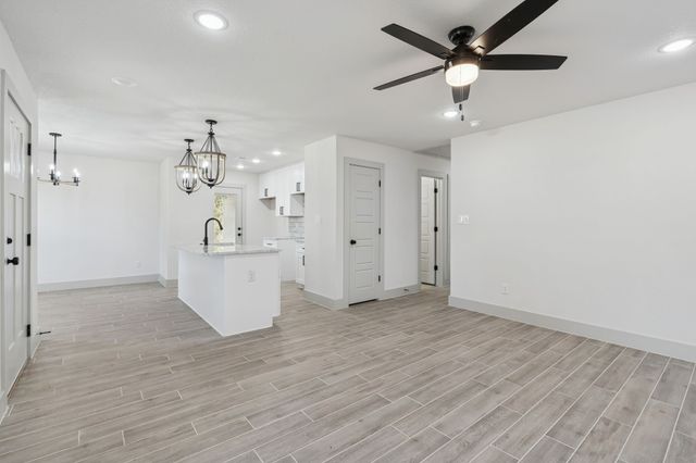 5637 Mesa Loop, Granbury, TX 76048