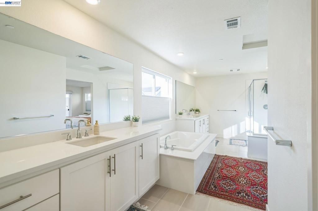 Image 34 of property listing at 37231 Sand Bar Pl, Newark, CA 94560