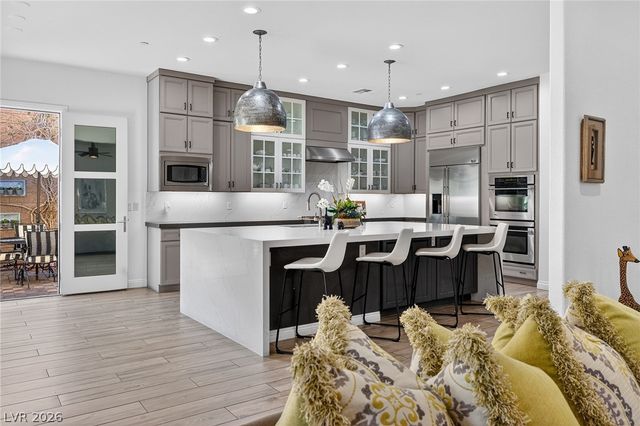 1328 Enchanted River Drive, Henderson, NV 89012