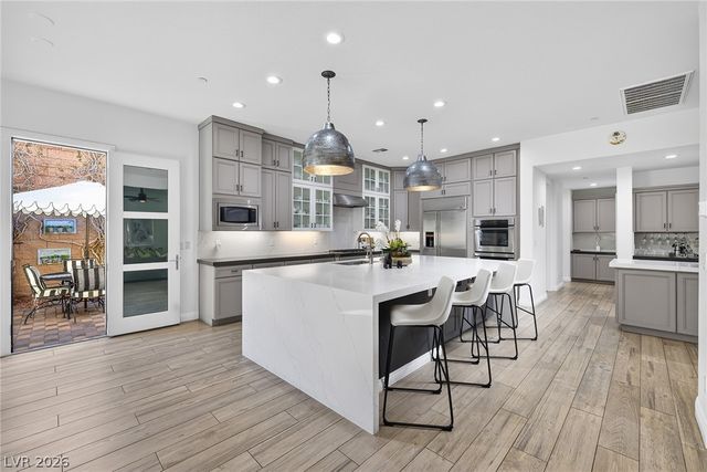 1328 Enchanted River Drive, Henderson, NV 89012