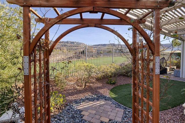 1328 Enchanted River Drive, Henderson, NV 89012