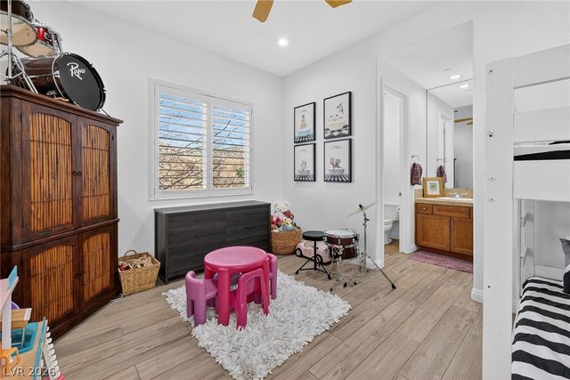 1328 Enchanted River Drive, Henderson, NV 89012