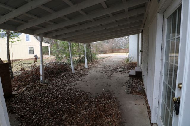 2332 Simpson Street, Paris, TX 75460