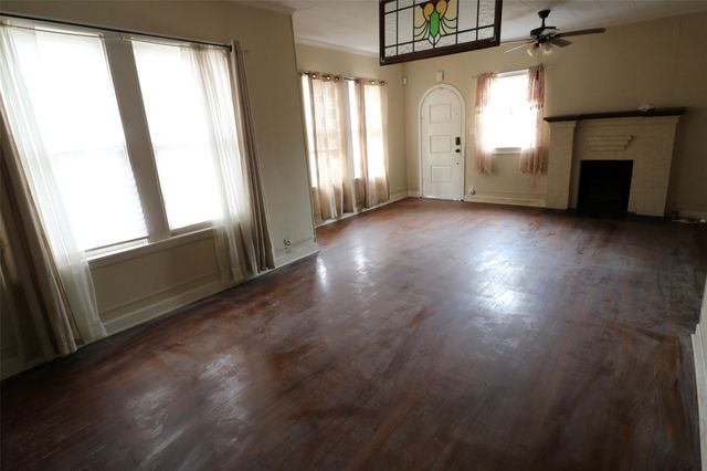 2332 Simpson Street, Paris, TX 75460