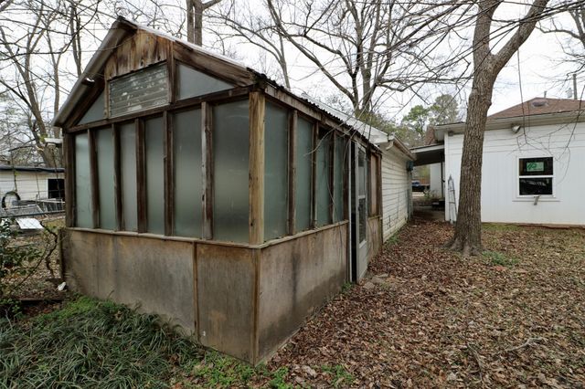 2332 Simpson Street, Paris, TX 75460