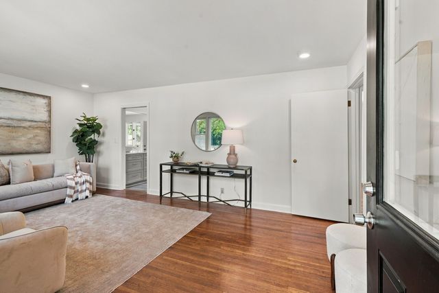 4716 Abbay Dr, Nashville, TN 37211
