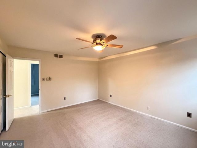 11 FOXWOOD LN, Medford, NJ 08055