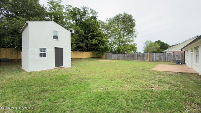 4394 Shadow Ridge Drive, Horn Lake, MS 38637