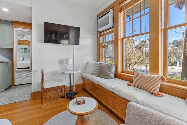 63 Rutledge Avenue 10, Charleston, SC 29401