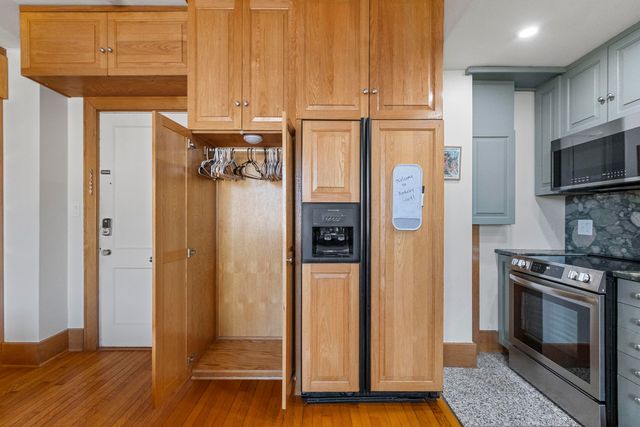 63 Rutledge Avenue 10, Charleston, SC 29401