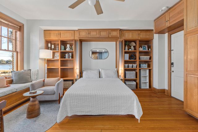 63 Rutledge Avenue 10, Charleston, SC 29401