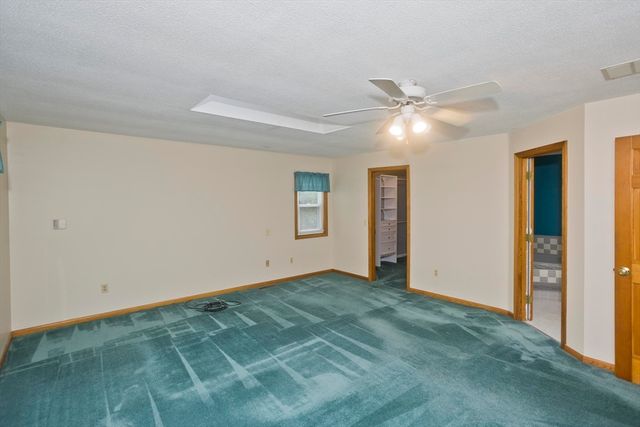 27 Bunker Cir, East Longmeadow, MA 01028