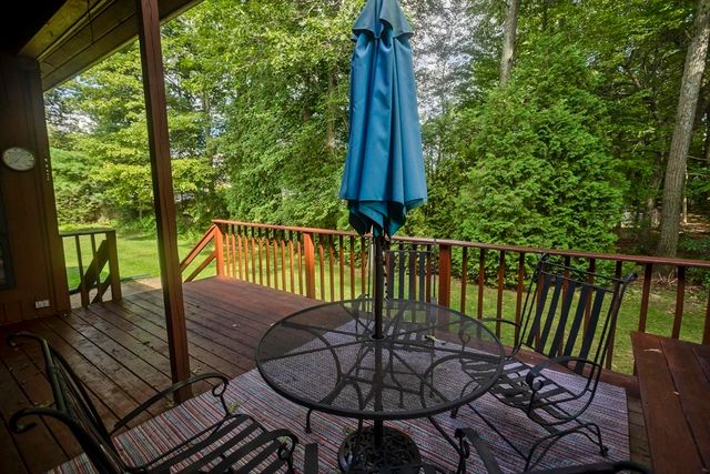 27 Bunker Cir, East Longmeadow, MA 01028