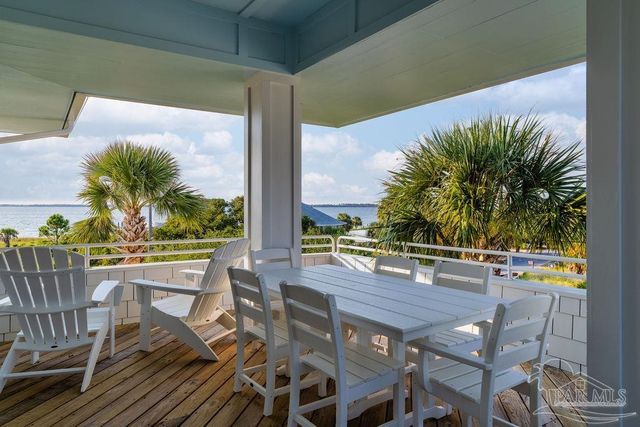 802 Rio Vista Dr, Pensacola Beach, FL 32561