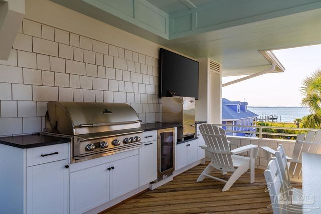 802 Rio Vista Dr, Pensacola Beach, FL 32561