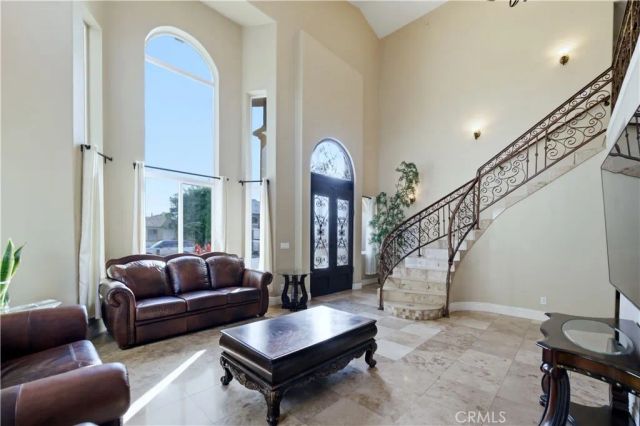 8353 Gainford, Downey, CA 90240