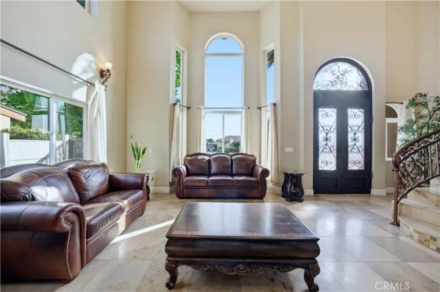 8353 Gainford, Downey, CA 90240