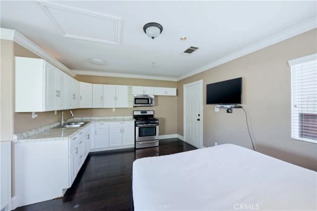 8353 Gainford, Downey, CA 90240
