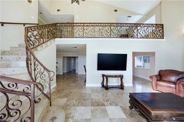 8353 Gainford, Downey, CA 90240
