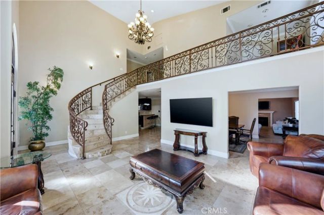 8353 Gainford, Downey, CA 90240