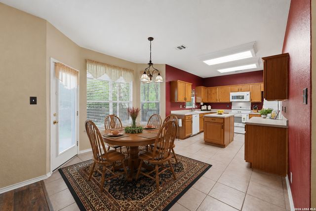 8928 EAGLE BND, Helotes, TX 78023