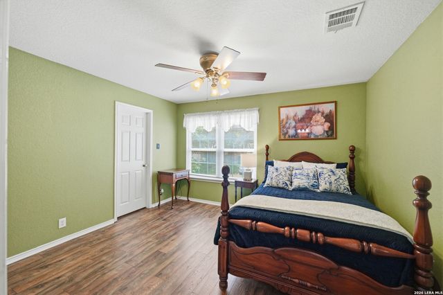 8928 EAGLE BND, Helotes, TX 78023