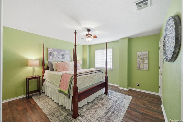 8928 EAGLE BND, Helotes, TX 78023