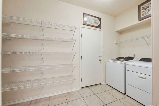 8928 EAGLE BND, Helotes, TX 78023