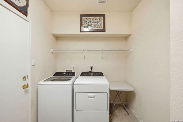 8928 EAGLE BND, Helotes, TX 78023