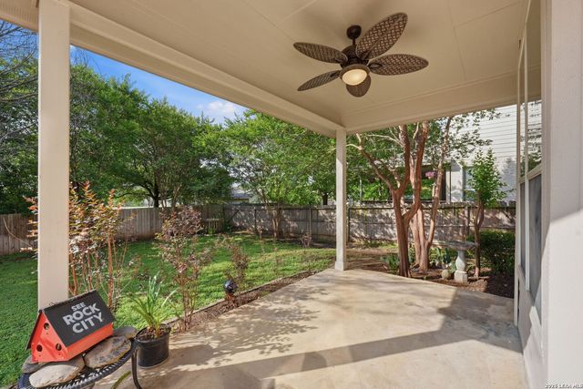 8928 EAGLE BND, Helotes, TX 78023