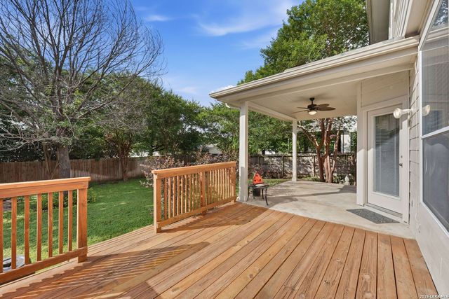 8928 EAGLE BND, Helotes, TX 78023