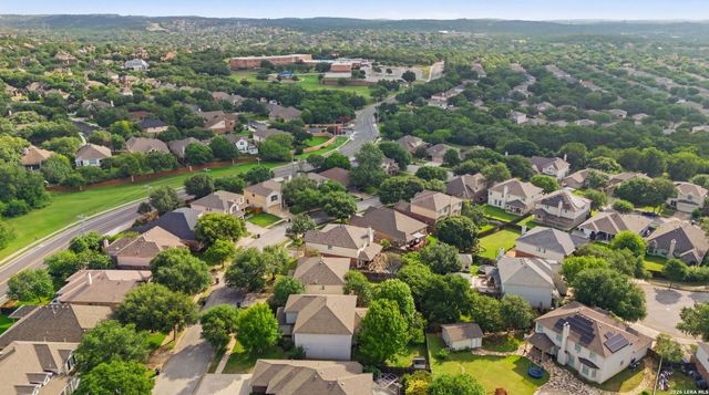 8928 EAGLE BND, Helotes, TX 78023