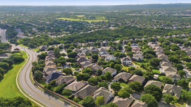 8928 EAGLE BND, Helotes, TX 78023