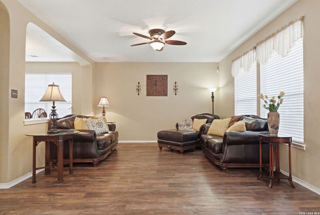 8928 EAGLE BND, Helotes, TX 78023