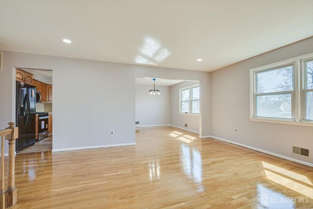 76 Pleasant Avenue, Iselin, NJ 08830