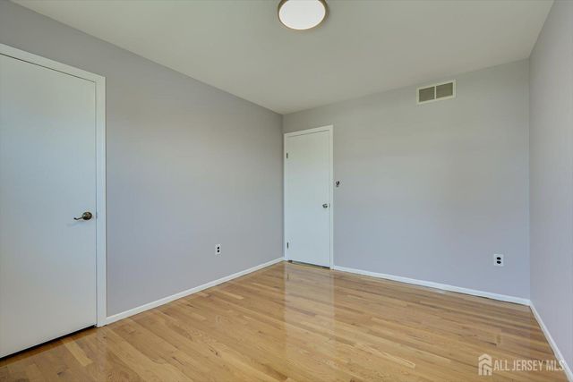 76 Pleasant Avenue, Iselin, NJ 08830