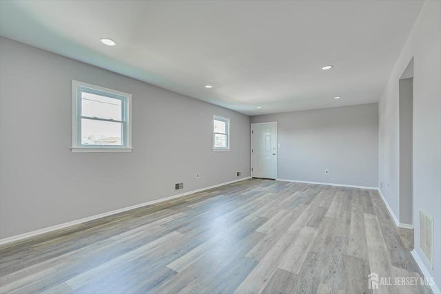 76 Pleasant Avenue, Iselin, NJ 08830