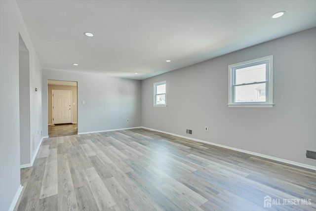 76 Pleasant Avenue, Iselin, NJ 08830