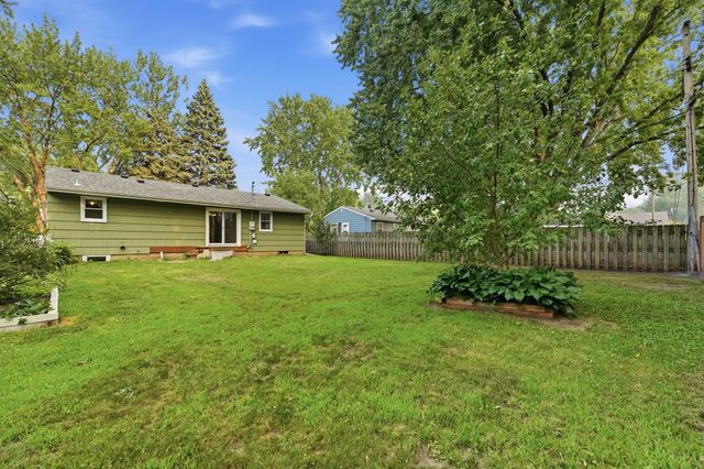 6009 Quebec Avenue N, New Hope, MN 55428